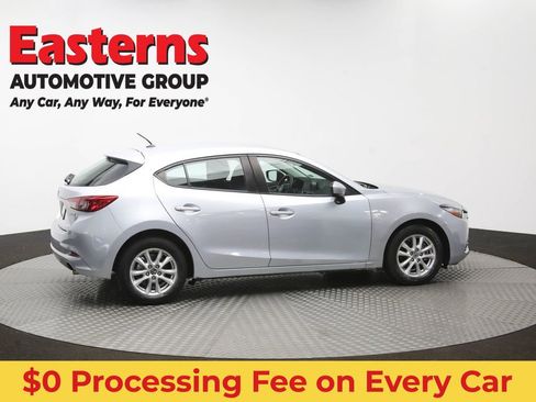 Used 2017 MAZDA MAZDA3 Sport FWD image 43