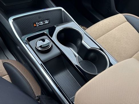 New 2026 Chevrolet Equinox ACTIV w/ Convenience Package III image 19