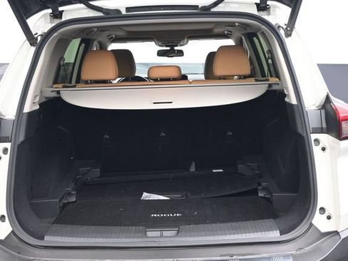 Used 2023 Nissan Rogue Platinum w/ Platinum Premium Package FWD image 15
