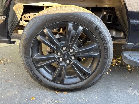Used 2024 Ford F150 Lariat w/ Equipment Group 502A High AWD/4WD image 11