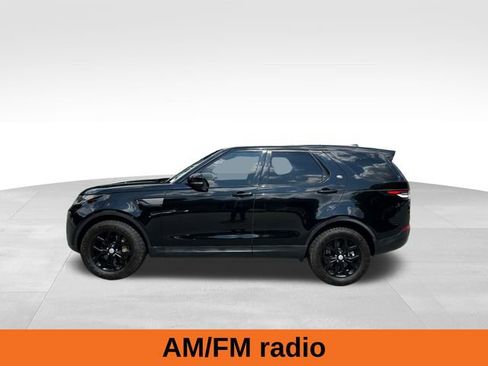 Used 2020 Land Rover Discovery SE image 2