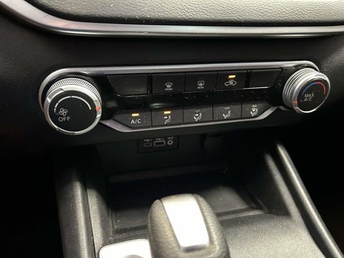 Used 2022 Nissan Altima 2.5 SV FWD image 22