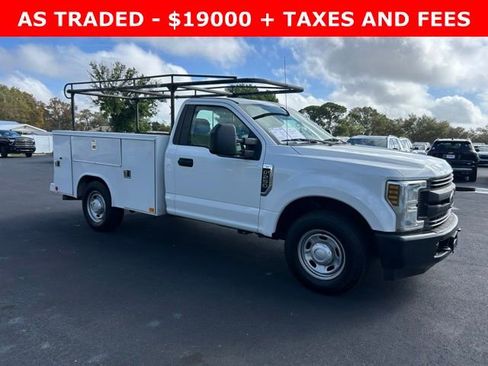 Used 2019 Ford F250 XL image 1