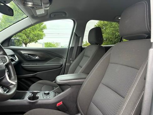 Used 2024 GMC Terrain SLE w/ Driver Convenience Package FWD image 30
