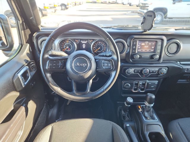 Used 2021 Jeep Gladiator Sport AWD/4WD image 23