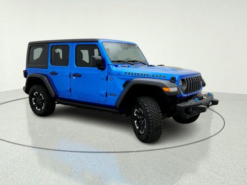 Used 2024 Jeep Wrangler Unlimited Rubicon 4xe w/ Capability Package AWD/4WD image 5