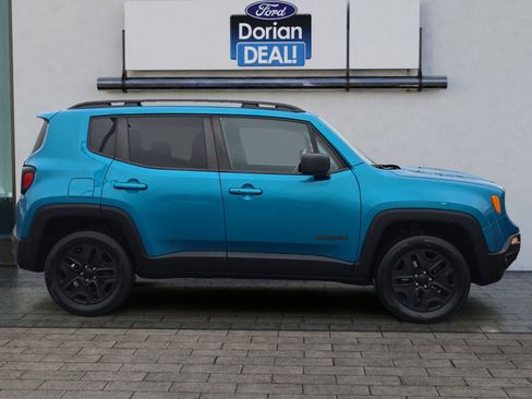 Used 2019 Jeep Renegade Sport image 2
