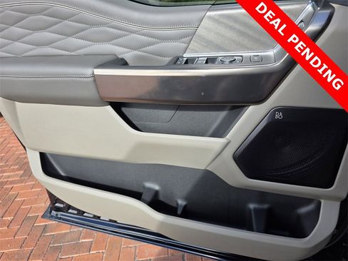 Used 2025 Ford F350 Platinum w/ Platinum Plus Package image 33