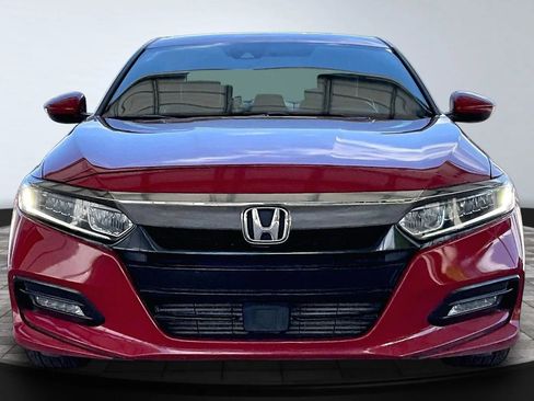 Used 2019 Honda Accord Sport image 2