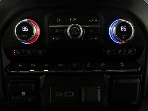 Used 2020 GMC Sierra 1500 SLT w/ SLT Premium Plus Package image 6