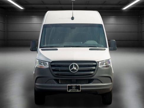 Used 2024 Mercedes-Benz Sprinter 144 Cargo image 3