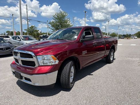 Used 2024 RAM 1500 Classic SLT AWD/4WD image 3