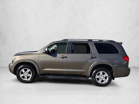 Used 2012 Toyota Sequoia SR5 image 3