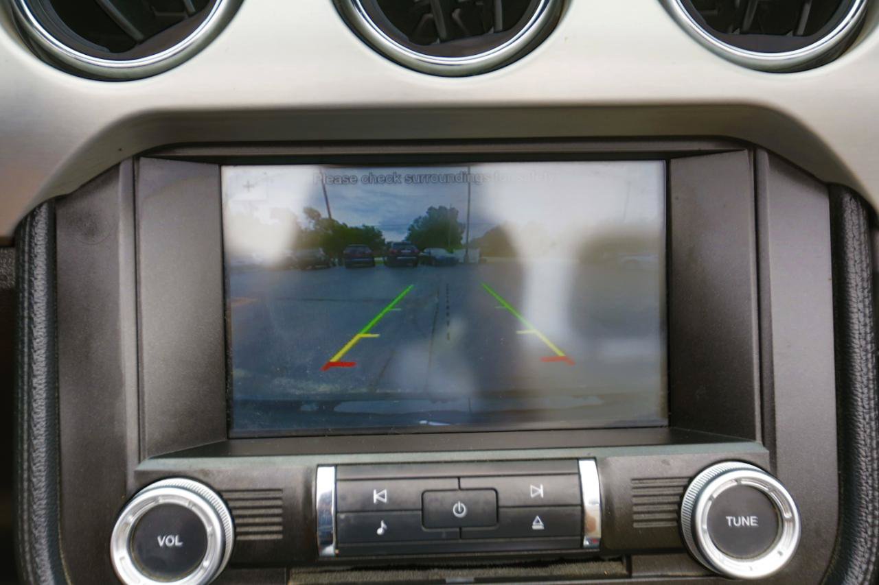 Used 2016 Ford Mustang Premium RWD image 9