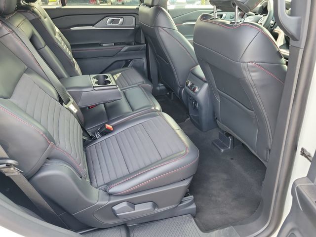 Used 2025 Ford Explorer ST-Line w/ Premium Package RWD image 19