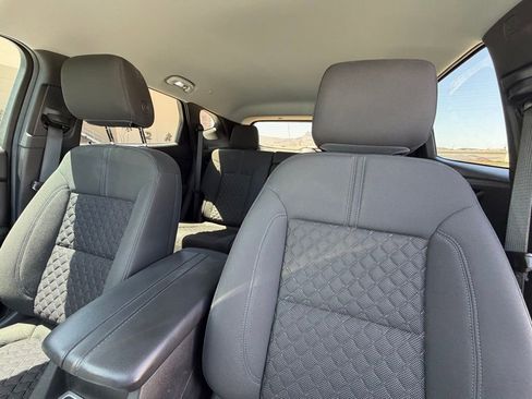 Used 2022 Chevrolet Blazer LT FWD image 13