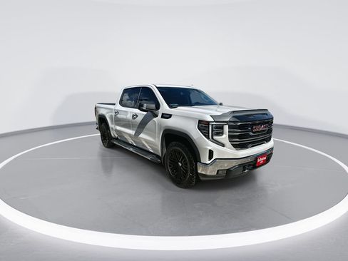 Certified 2024 GMC Sierra 1500 SLT AWD/4WD image 2