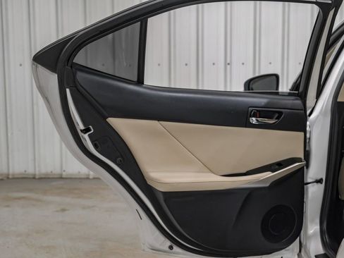 Used 2016 Lexus IS 200t RWD image 35