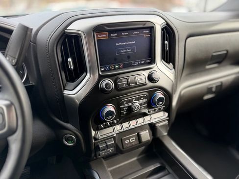 Used 2023 Chevrolet Silverado 2500 LTZ w/ LTZ Convenience Package image 16