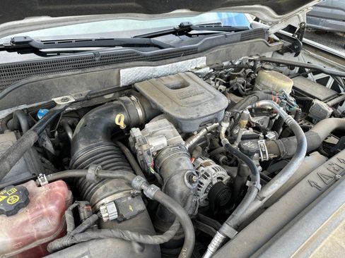 Used 2015 Chevrolet Silverado 3500 W/T image 29