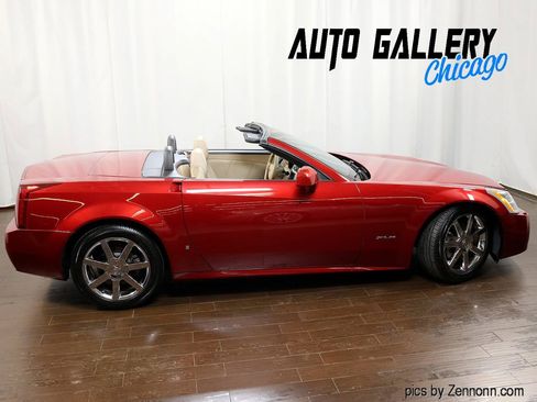 Used 2008 Cadillac XLR RWD image 6