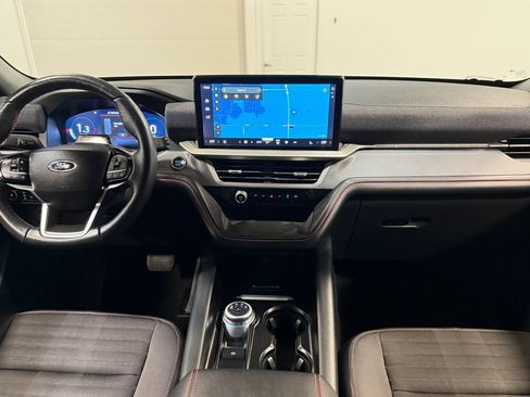 Used 2025 Ford Explorer ST-Line AWD/4WD image 18