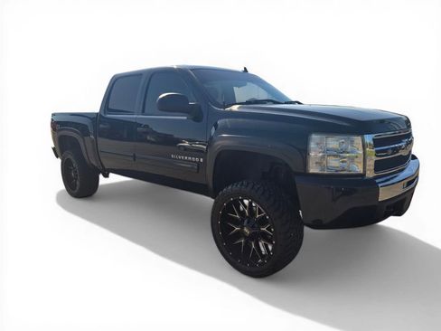 Used 2009 Chevrolet Silverado 1500 LT w/ Power Pack Plus image 2