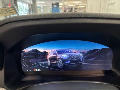 New 2026 Ford Explorer Active AWD/4WD image 18