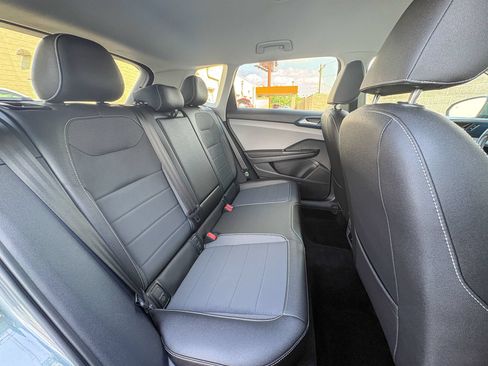Used 2024 Volkswagen Taos SE FWD image 26