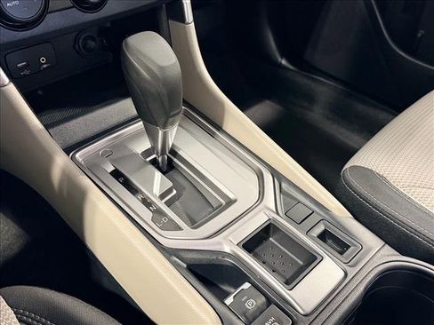 Used 2023 Subaru Forester Base image 16