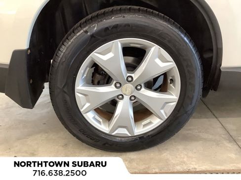 Used 2015 Subaru Forester 2.5i Premium w/ All-Weather Package AWD/4WD image 23