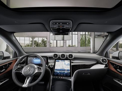 New 2026 Mercedes-Benz GLC 300 image 42