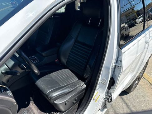 Used 2019 Jeep Grand Cherokee Limited X AWD/4WD image 8