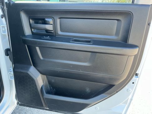 Used 2022 RAM 1500 Tradesman w/ Chrome Appearance Group AWD/4WD image 27
