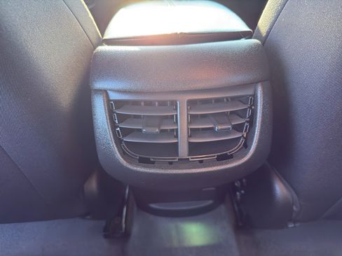 Used 2024 Chevrolet Malibu LT image 31