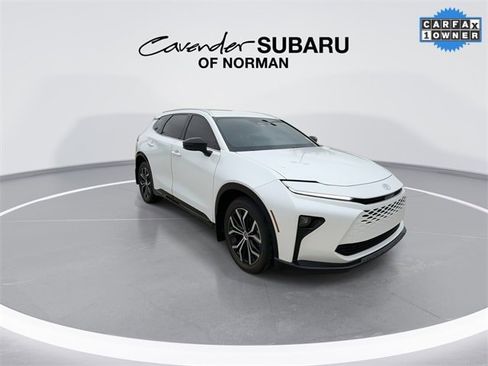 Used 2025 Toyota Crown Signia image 6