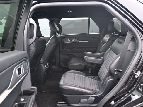 Used 2026 Ford Explorer ST-Line AWD/4WD image 15