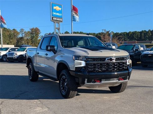 New 2026 Chevrolet Silverado 1500 ZR2 image 2