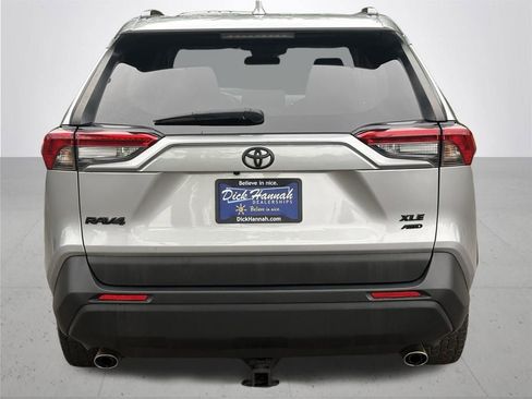 Used 2021 Toyota RAV4 XLE w/ XLE Grade Weather Package AWD/4WD image 7