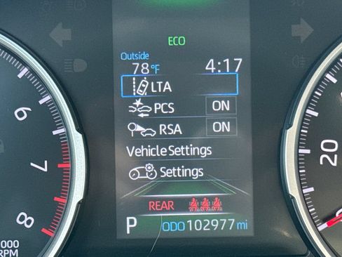 Used 2021 Toyota RAV4 LE w/ Carpet Mat Package (TMS) AWD/4WD image 19
