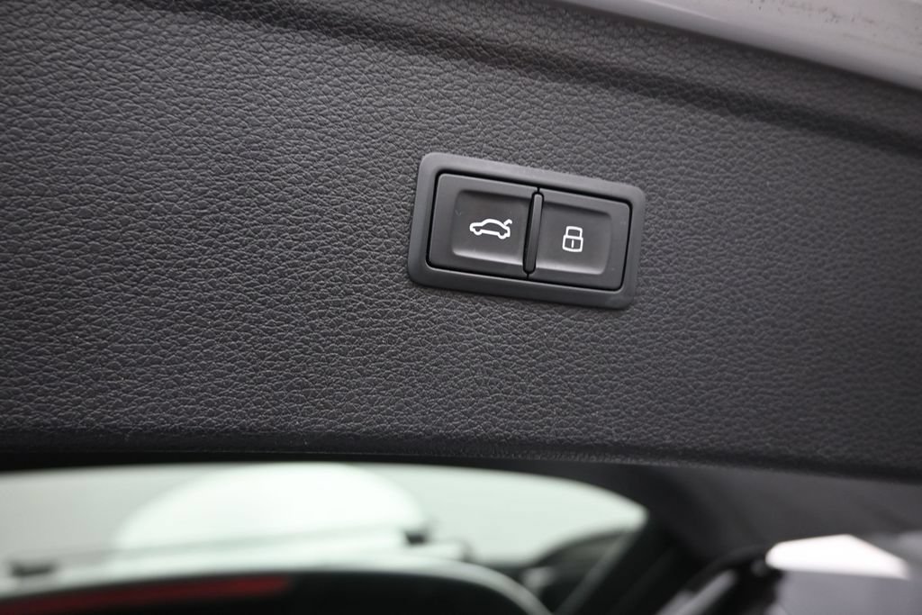 Used 2020 Audi Q5 2.0T Premium Plus AWD/4WD image 19
