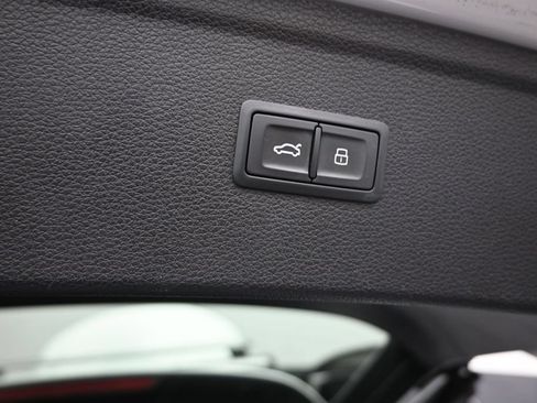 Used 2020 Audi Q5 2.0T Premium Plus AWD/4WD image 19
