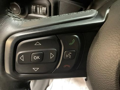 Used 2021 Jeep Wrangler Sport AWD/4WD image 26