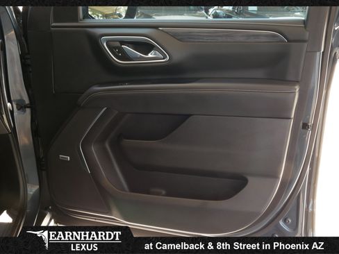 Used 2021 GMC Yukon SLT w/ SLT Luxury Plus Package AWD/4WD image 12