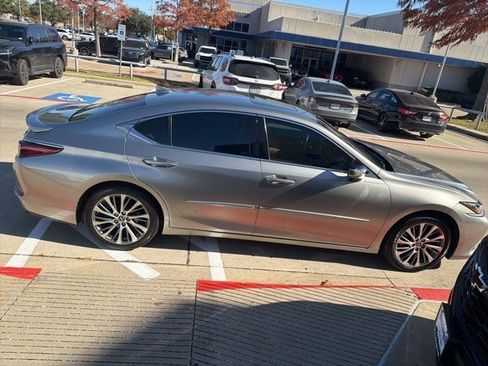 Used 2019 Lexus ES 350 image 10