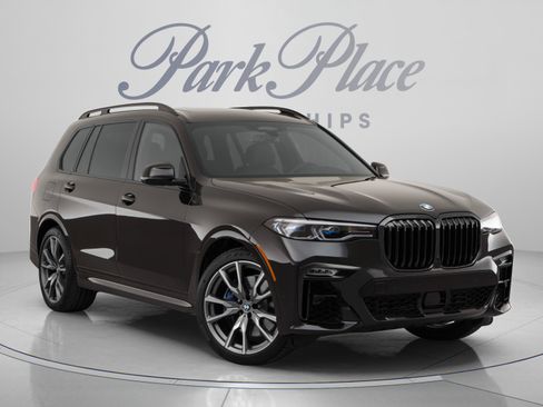 Used 2022 BMW X7 M50i w/ Dynamic Handling Package AWD/4WD image 6