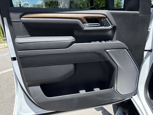 New 2026 Chevrolet Silverado 2500 High Country w/ High Country Premium Package AWD/4WD image 17