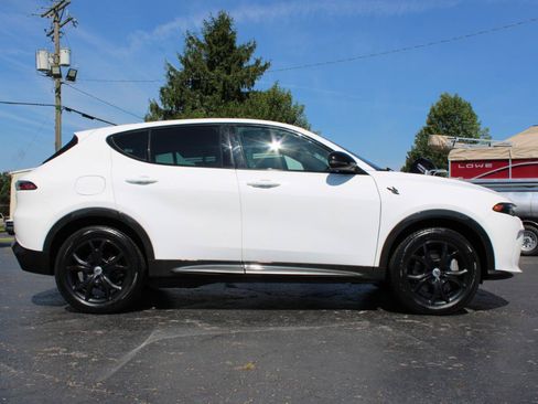 Used 2024 Dodge Hornet R/T w/ R/T Blacktop Package AWD/4WD image 3