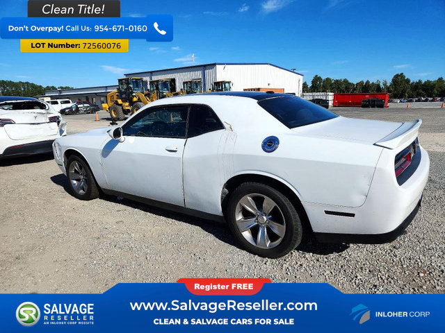Used 2019 Dodge Challenger SXT RWD image 3