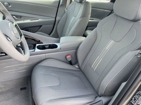 New 2026 Hyundai Elantra SEL Sport Premium FWD image 25